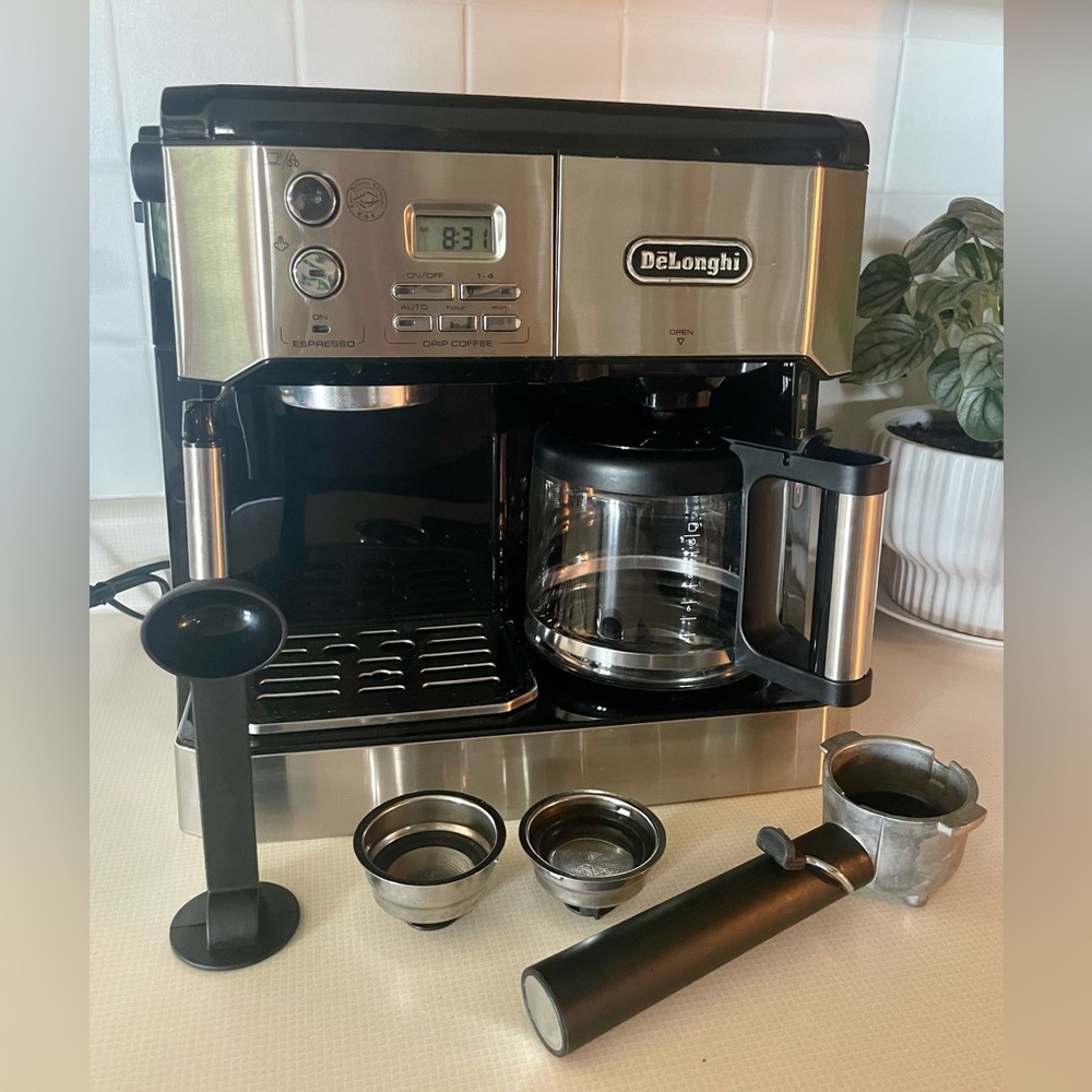 DeLonghi Coffee/Espresso Maker